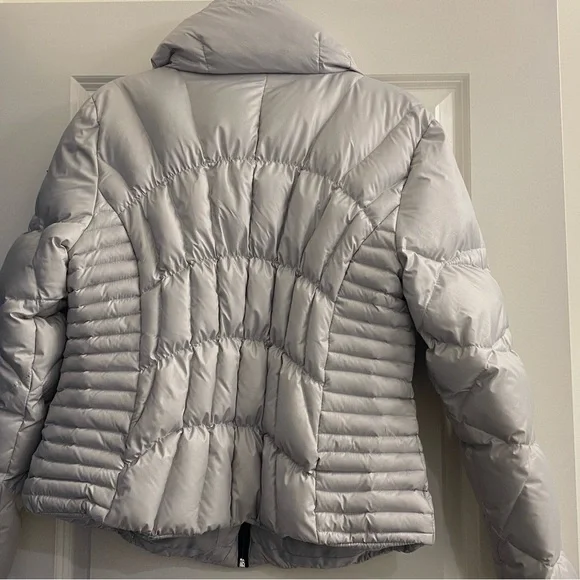 Guess Women's Light Gray Puffer Jacket - Picture 8 of 8